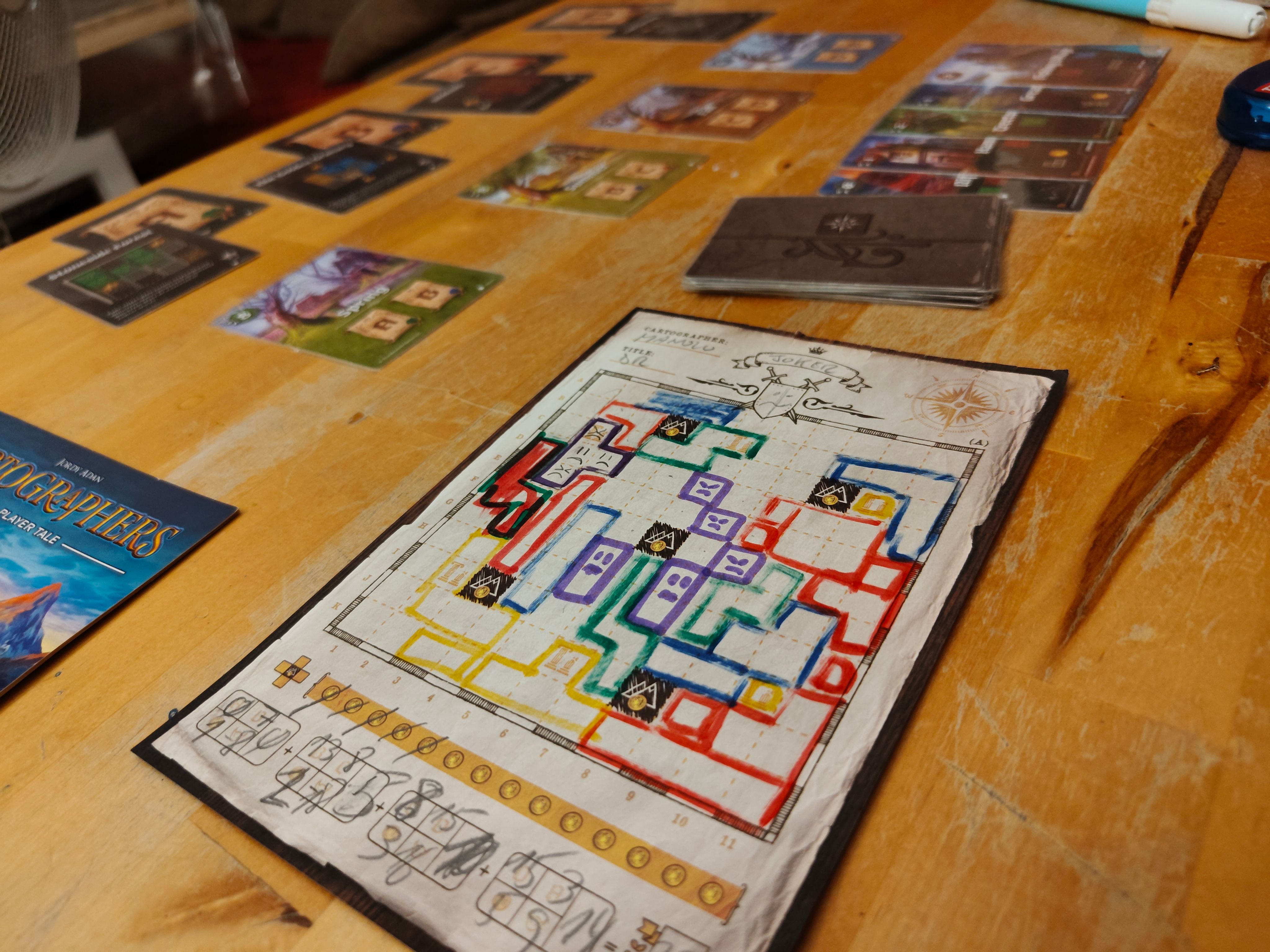 Der Kartograph: Ein Spiel im Roll Player Universum, Foto aus Wikimedia Commons