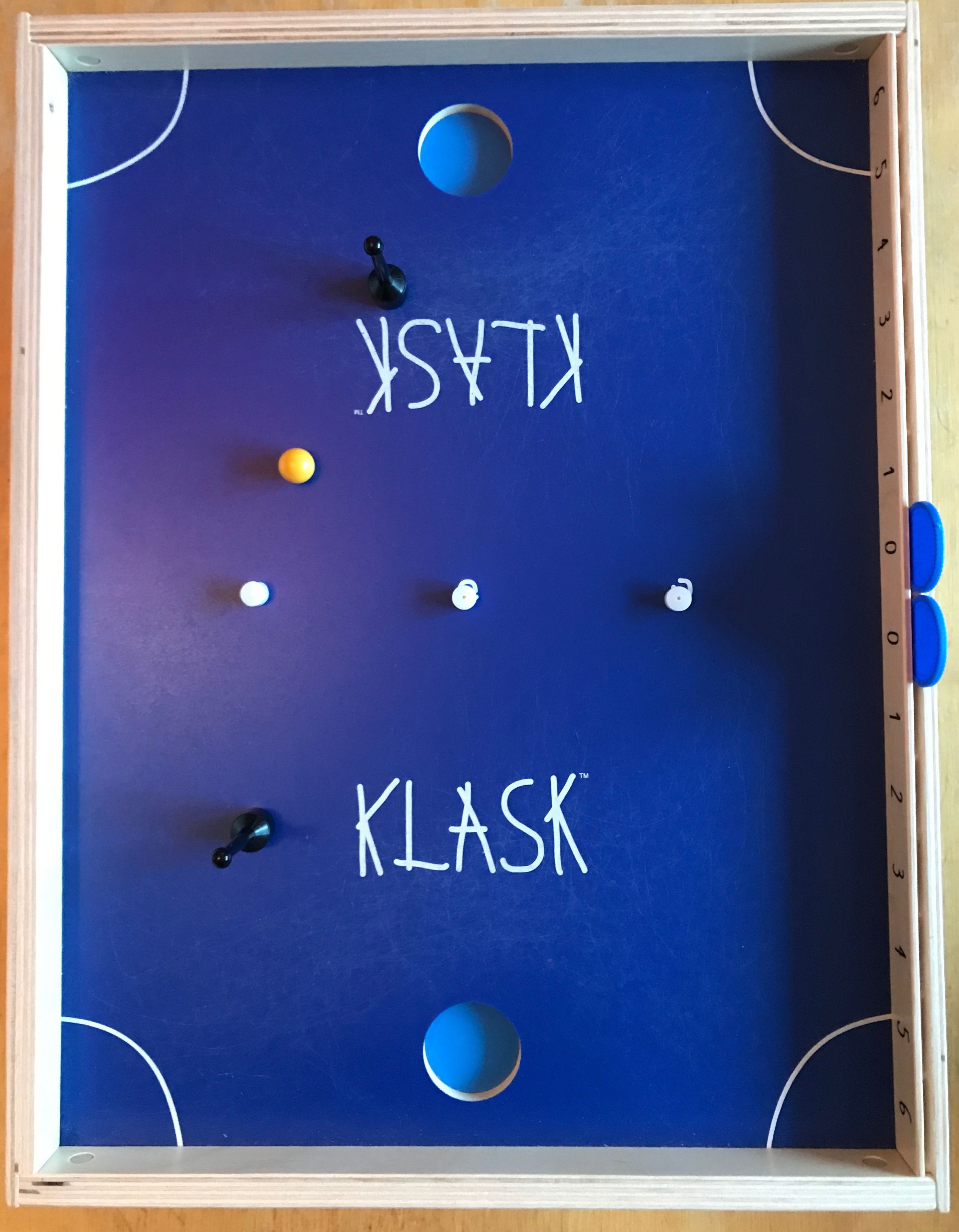 Klask, Foto aus Wikimedia Commons