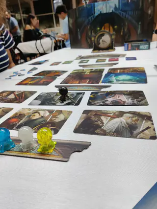 Mysterium, Foto aus Wikimedia Commons