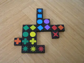 Qwirkle, Foto aus Wikimedia Commons